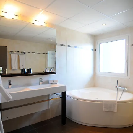 Отель Logis La Fauceille Перпиньан