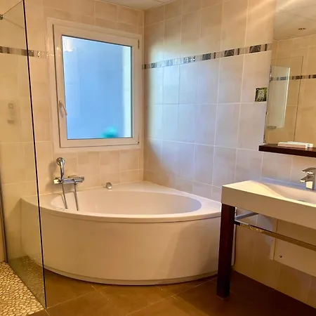 Hotel Logis La Fauceille Perpignan