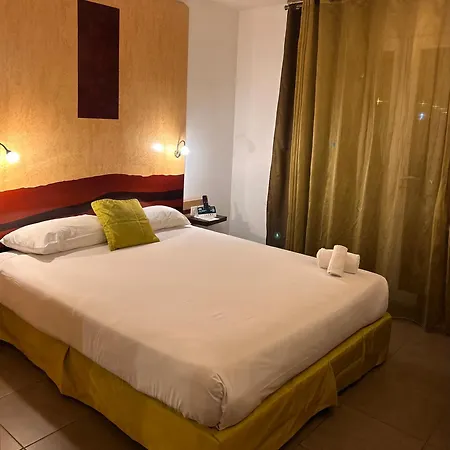 ホテル Logis La Fauceille