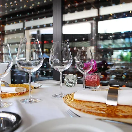 Logis La Fauceille ホテル