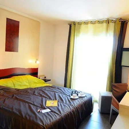 Logis La Fauceille Hotel