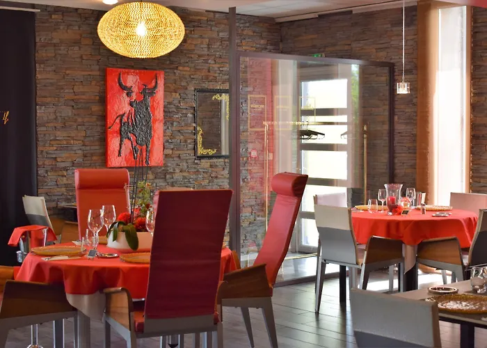 Logis La Fauceille 4* 佩皮尼昂