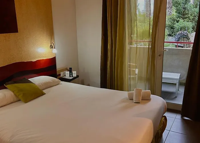 Hotel Logis La Fauceille Perpignan