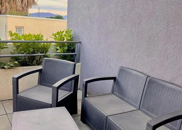 ホテル Logis La Fauceille 4*