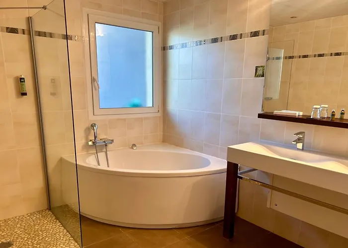 Hotel Logis La Fauceille Perpignan