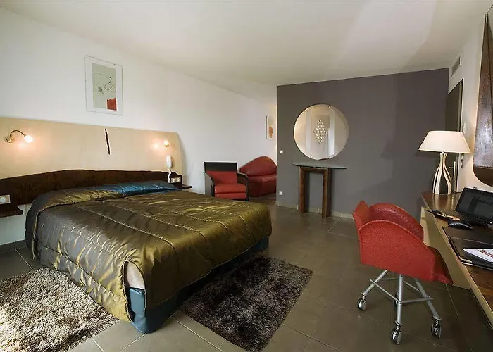 Logis La Fauceille Hotel