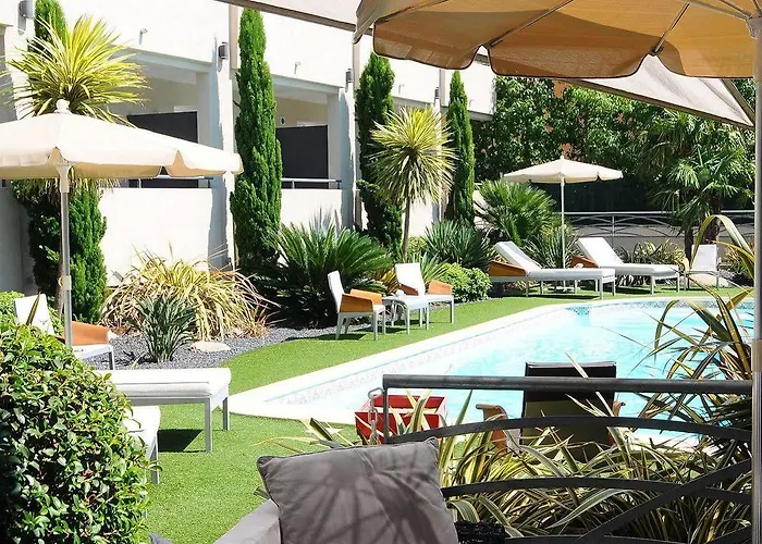 Logis La Fauceille 酒店 4*