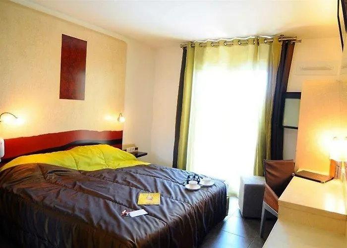 Logis La Fauceille Hotel